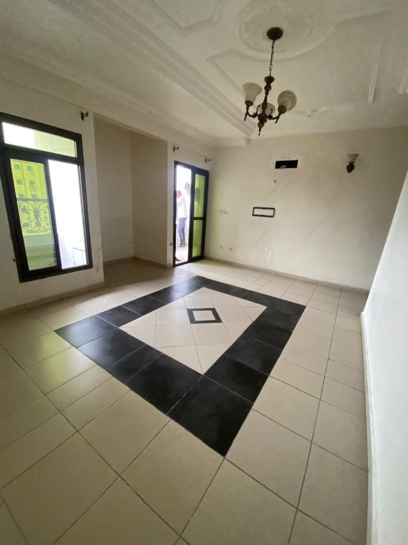 Chambre moderne a Bata  Nlongkak image