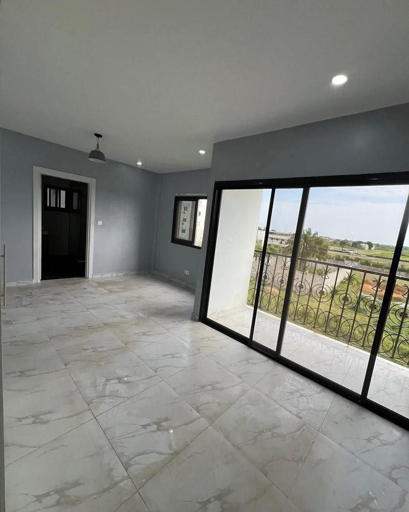 Splendide studio Nouvellement construit image